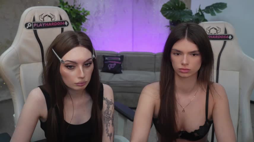Emi_murr Adult Chat October 17, 2026