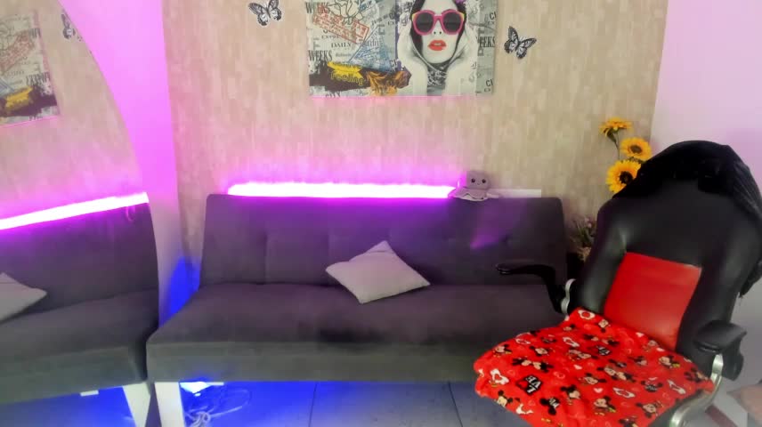 anna_moon11 Adult Chat October 17, 2026