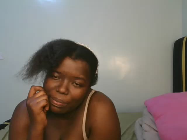 royal_rosie Adult Chat October 17, 2026
