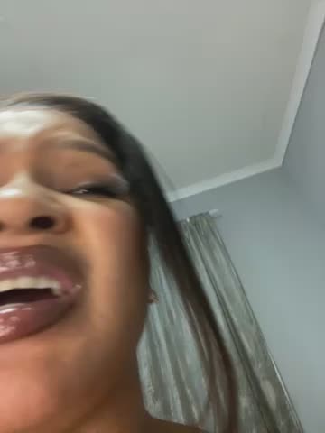 Amberr_Roose Adult Chat October 17, 2026