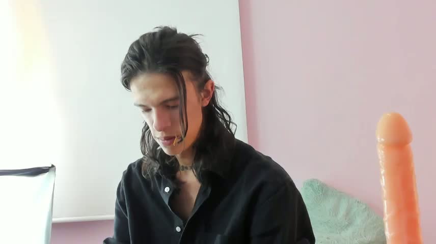Crown_Poison Adult Chat October 17, 2026