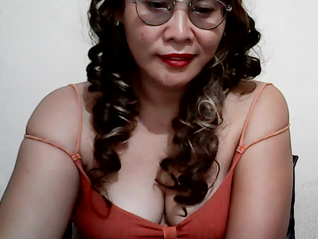tinypusie Adult Chat October 17, 2026