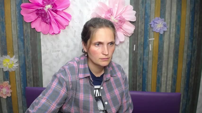 LoraParker Adult Chat October 17, 2026