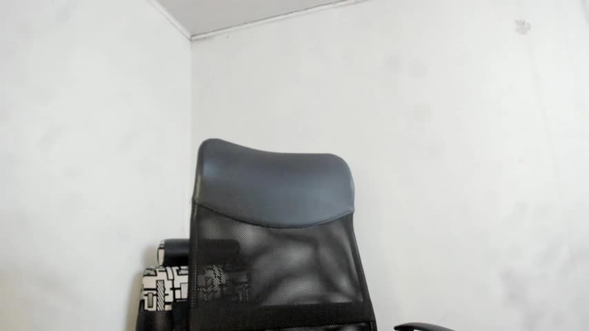 Nathaly_love96 Adult Chat October 17, 2026