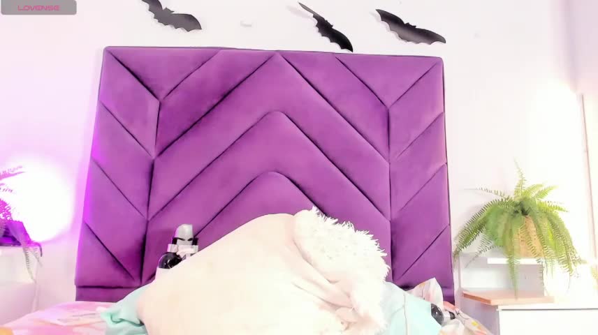 IvyJoness Adult Chat October 17, 2026