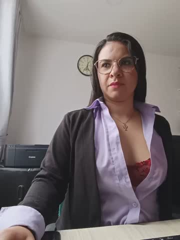 Paolitha25 Adult Chat October 17, 2026