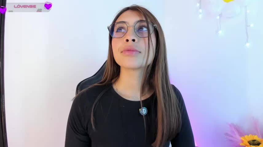 -Macarron- Adult Chat October 17, 2026