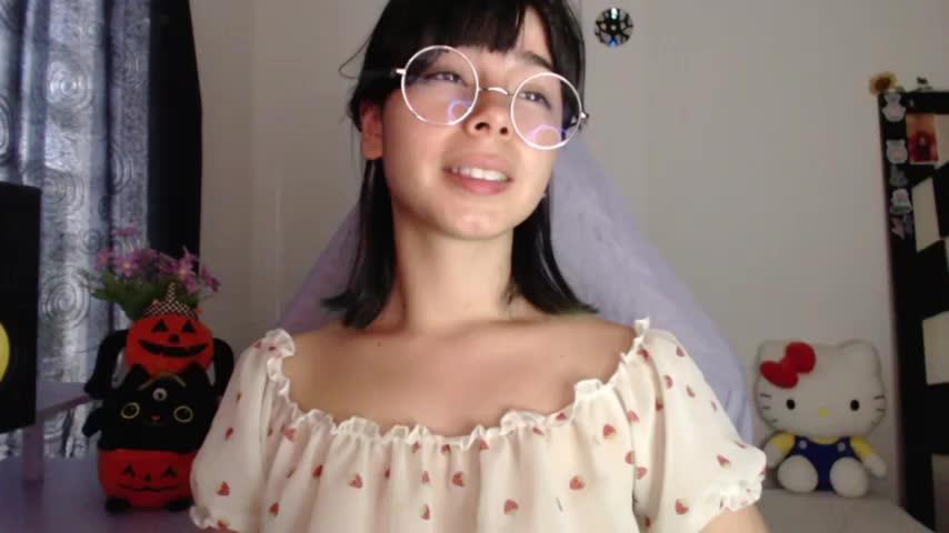 YUKII-UWU Adult Chat October 18, 2026