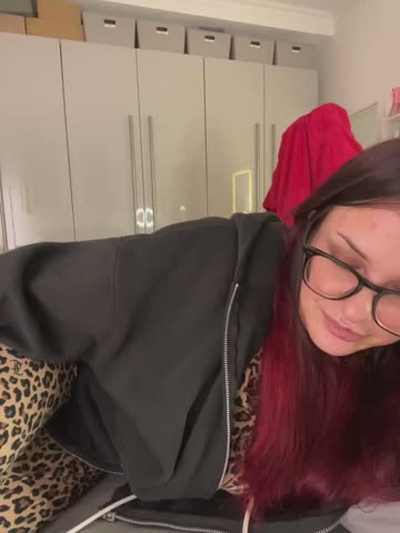 OliviaaFischer Adult Chat October 18, 2026