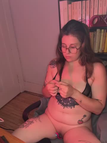 Rosiepussy69 Adult Chat October 18, 2026