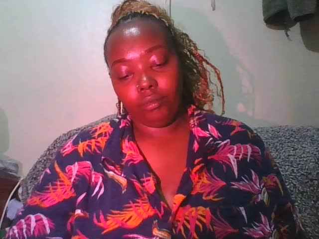 sweetbootty03 Adult Chat October 18, 2026
