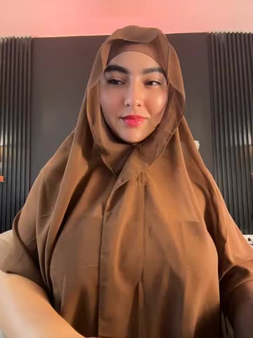 Malika_Noor Adult Chat October 18, 2026