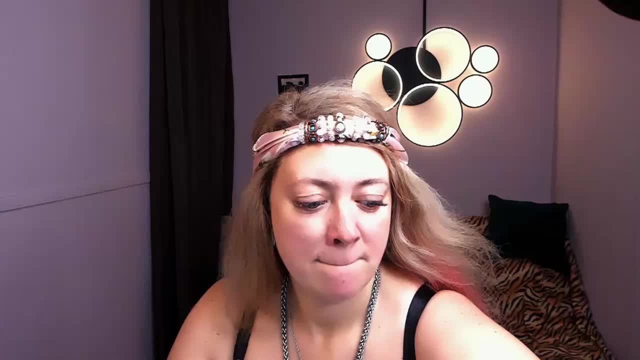 JessicaFoxie Adult Chat October 18, 2026