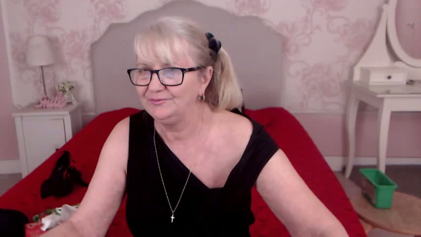 LadyAlana Adult Chat October 18, 2026