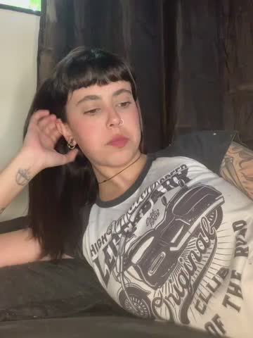 ninapellegrini17 Adult Chat October 19, 2026