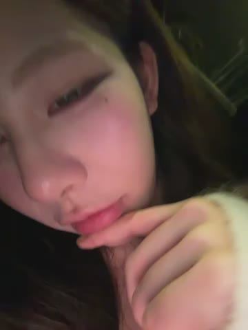 xiaojingling1122 Adult Chat October 19, 2026