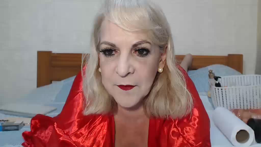 awild_kitten Adult Chat October 18, 2026