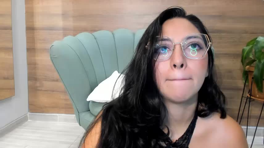 Victoria_Lusty Adult Chat October 18, 2026