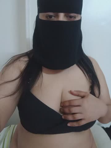 Amira_Egypt Adult Chat October 18, 2026