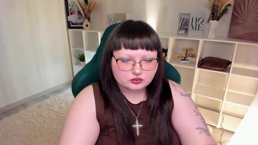 Niki_Glow Adult Chat October 19, 2026