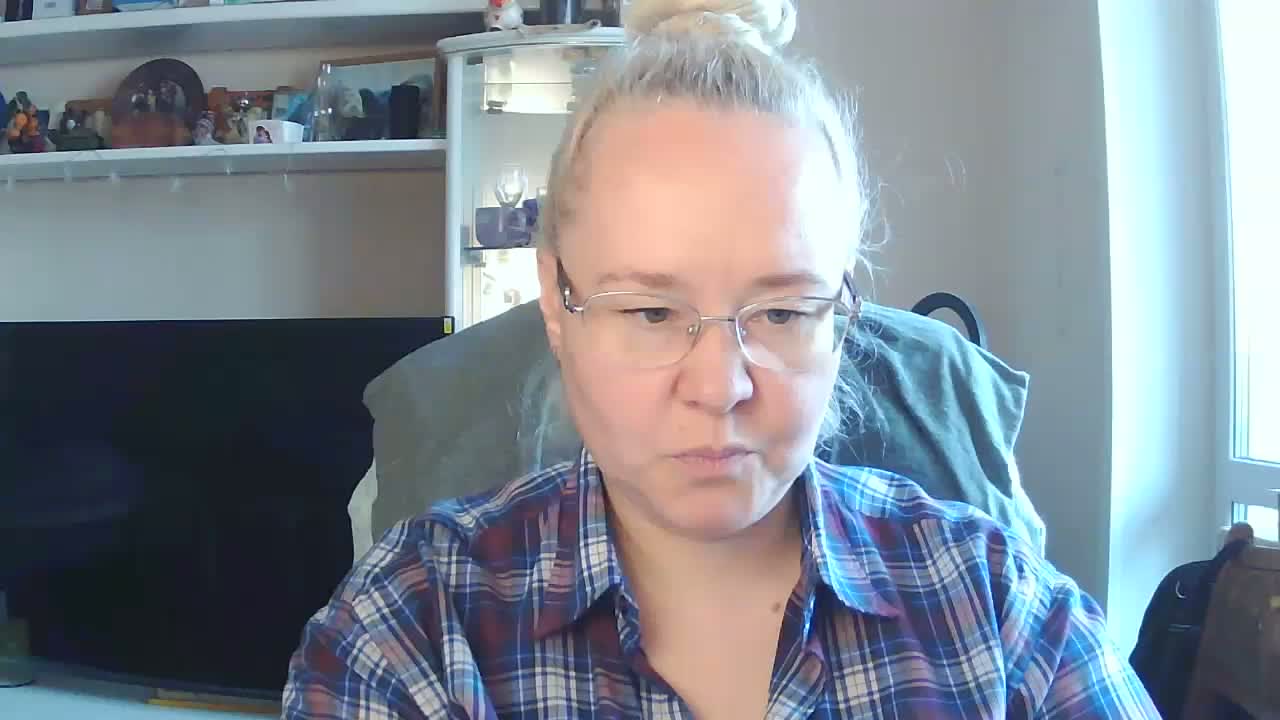 Viola27 Adult Chat October 18, 2026