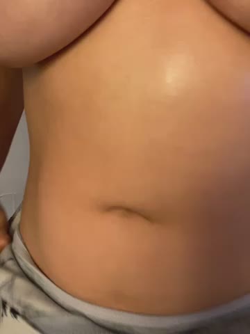 Moon_Rouge Adult Chat October 19, 2026