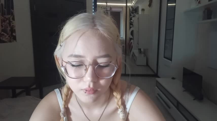 SolvedGlobe Adult Chat October 19, 2026