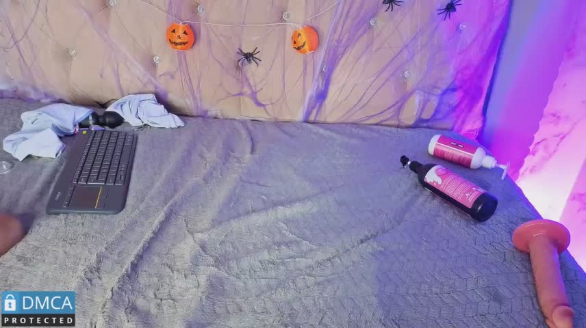 Jessi_Walker Adult Chat October 18, 2026