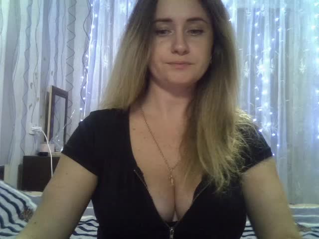 KiraKissi Adult Chat October 19, 2026