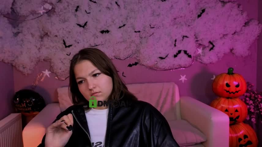 liana_best Adult Chat October 18, 2026