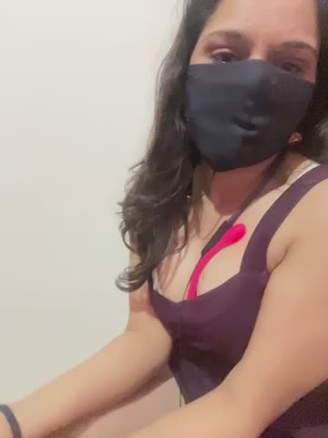 nishahotyy Adult Chat October 19, 2026