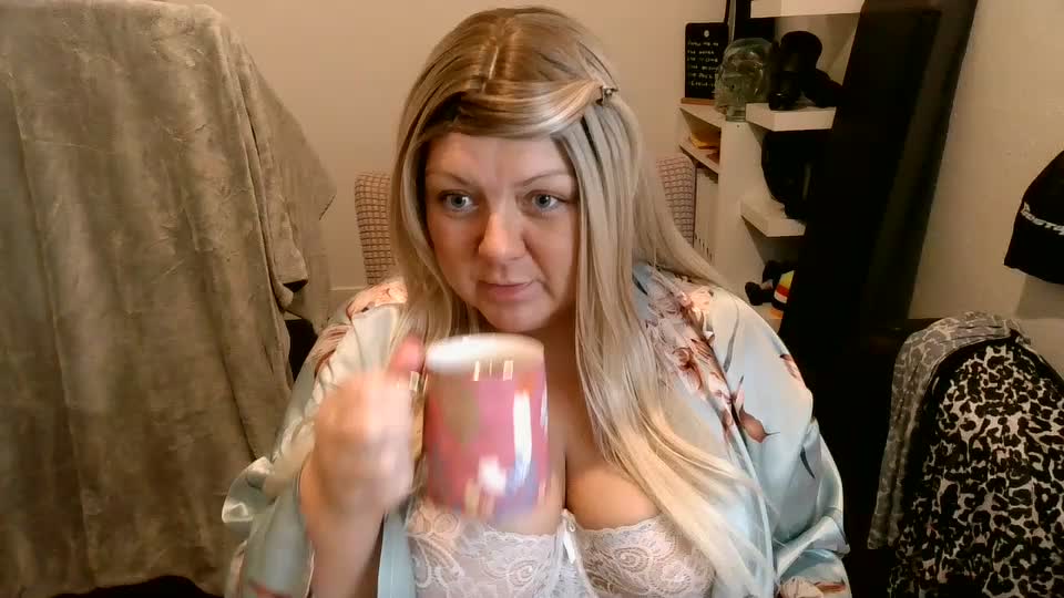 Blonde_Exclusive Adult Chat October 19, 2026