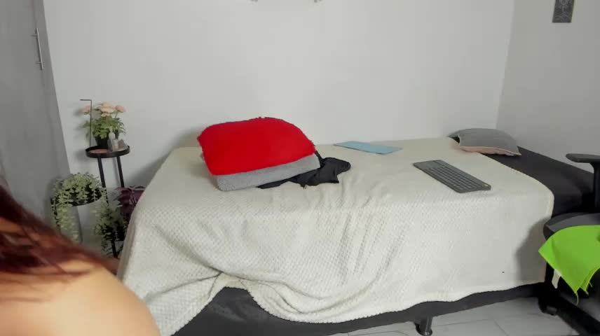 sara_sweet9 Adult Chat October 19, 2026