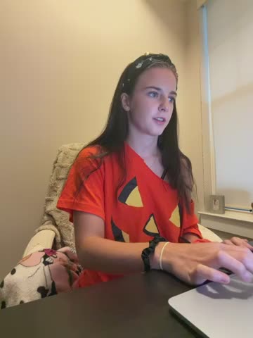 slimeroniprincess Adult Chat October 19, 2026