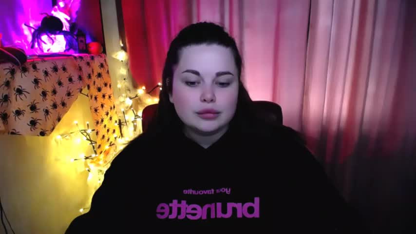 Emily_Mo Adult Chat October 19, 2026