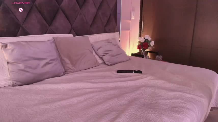 Evelyn__16 Adult Chat October 19, 2026