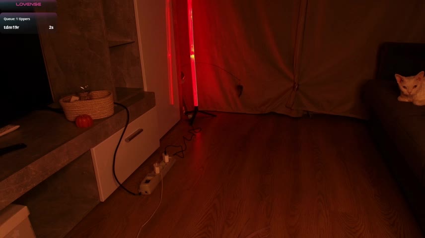 Eziliz Adult Chat October 19, 2026