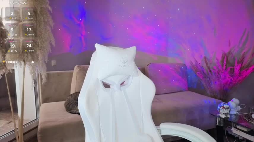 AmyFoxy Adult Chat October 19, 2026