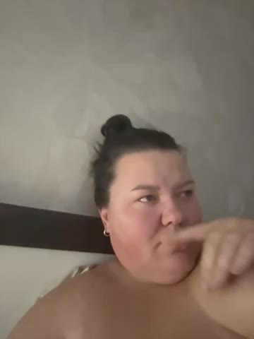 SunnyLeila2101 Adult Chat October 19, 2026
