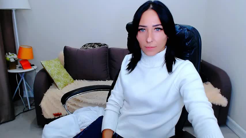 BURNING-BRUNETKA Adult Chat October 19, 2026