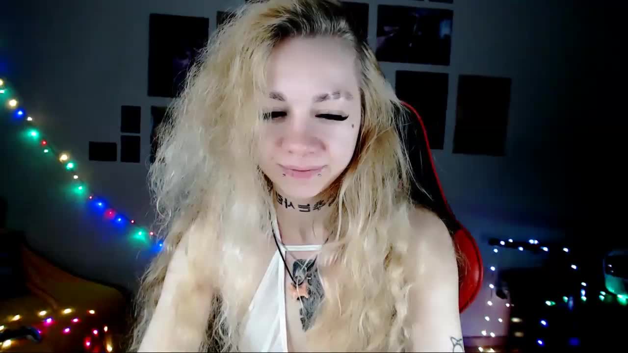 Nica-Kawaii Adult Chat October 20, 2026