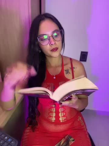 EmmaCurvyy Adult Chat October 20, 2026