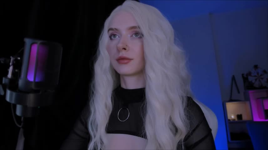 Mistress_Iris Adult Chat October 20, 2026