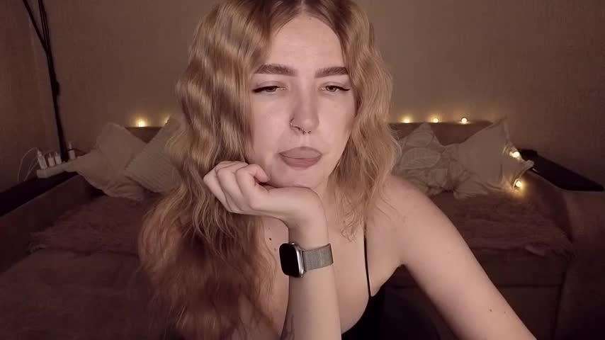 ViolettaLopez Adult Chat October 20, 2026
