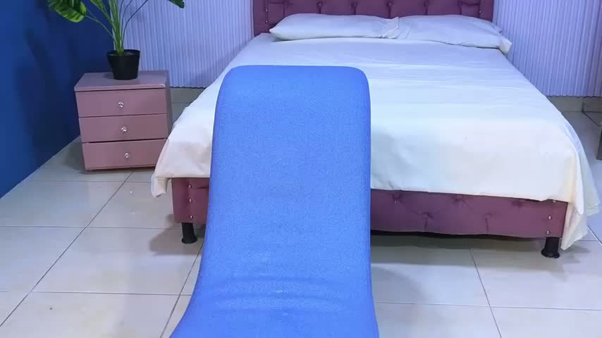 luxury_tallgirl Adult Chat October 20, 2026