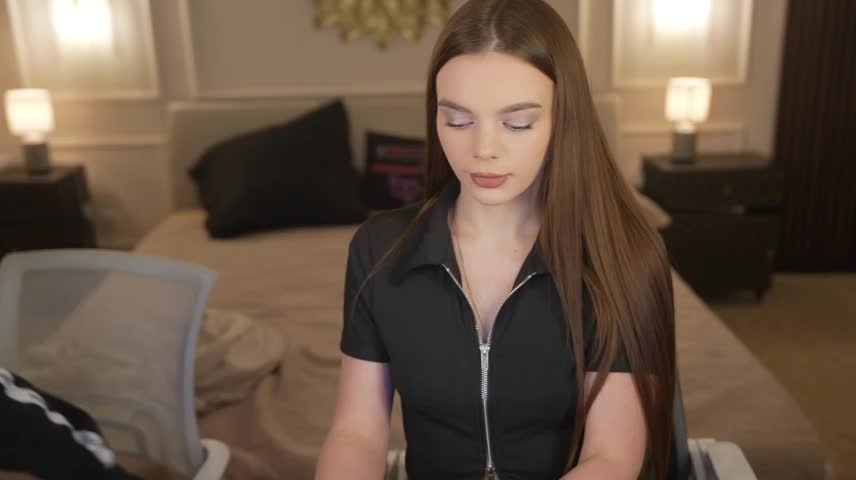 Zlata_Sky Adult Chat October 21, 2026