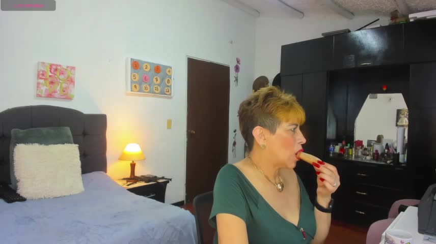 Angelina_Stone_65 Adult Chat October 21, 2026
