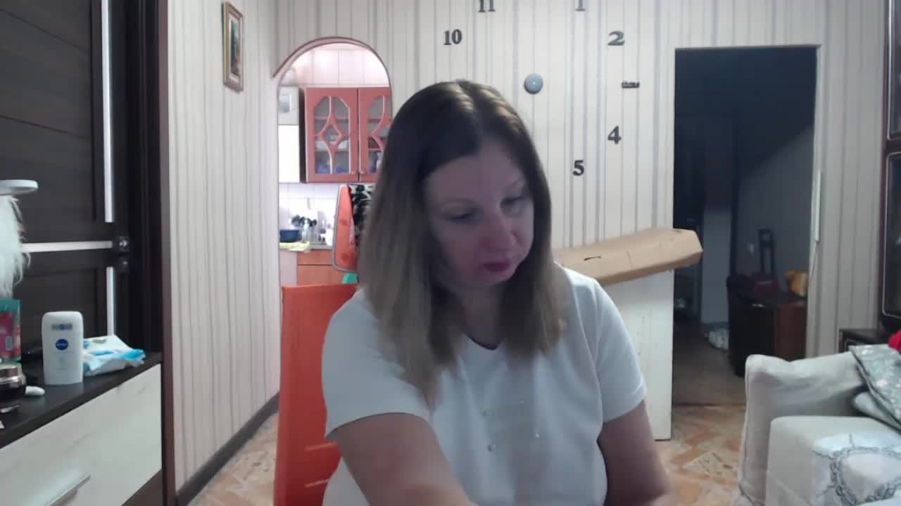 BustyBlondy Adult Chat October 21, 2026