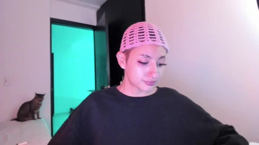 xreeeeviz Adult Chat October 21, 2026