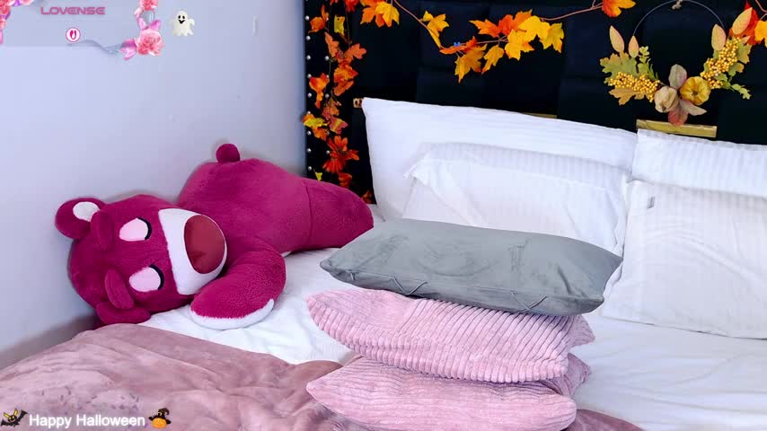 ScarlettVelvet Adult Chat October 21, 2026